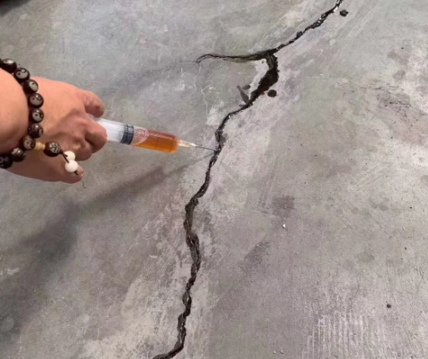 兴义混凝土裂缝修补技术详解​